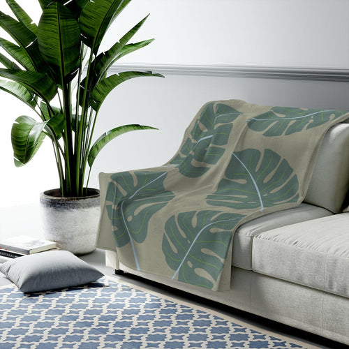 Abstract Leaves Green Plush Blanket Throw - Castle Anna