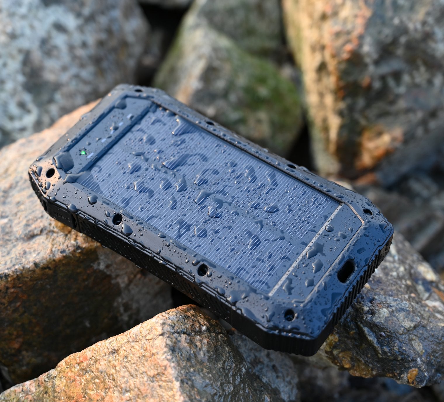 Sun Chaser Mini Solar Powered Wireless Phone Charger 10,000 mAh With - Castle Anna