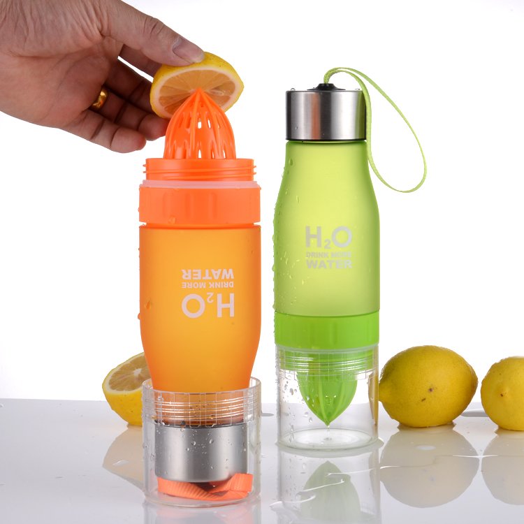 Lemon Fruit Juicer Bottle - Castle Anna
