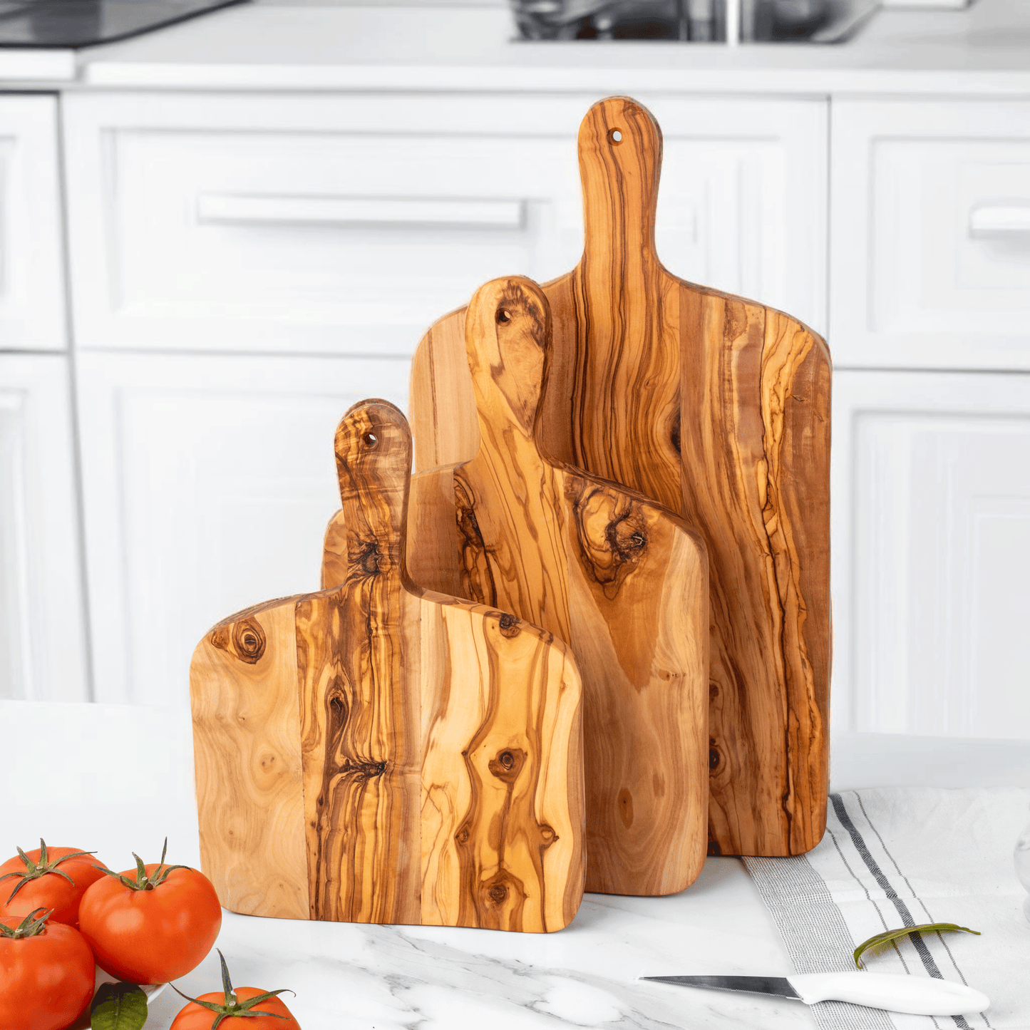 Handcrafted Olive Wood Rectangle Cutting Board with Handle - Castle Anna